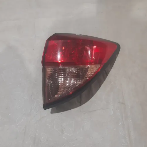 Lanterna traseira direita original hrv 2018