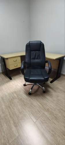 Cadeira presidente ergonômica escritório!