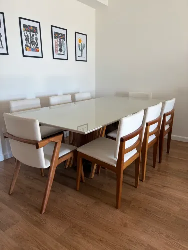Mesa de Jantar Grande 8 Lugares com Tampo de Vidro e Cadeiras Estofadas