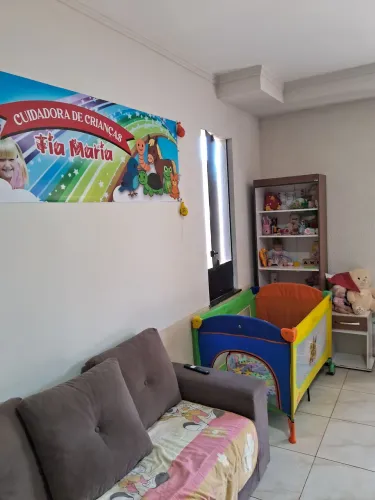 Cuidadora de crianças 