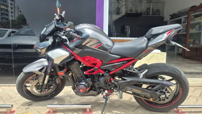 KAWASAKI Z900 2026