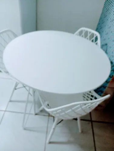 Conjunto de mesa tampo madeira branca,700 aceito cartão,Camaragibe na faço entrega