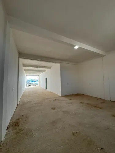 GALPÃO / Av. Ulisses Guimarães, 41 A (BR 407)