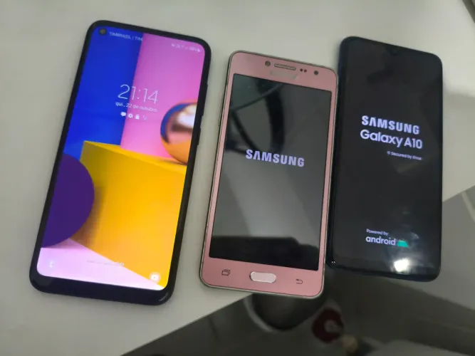 Vendo 3 celular Samsung Galaxy A11 Galaxy A10  Samsung j5