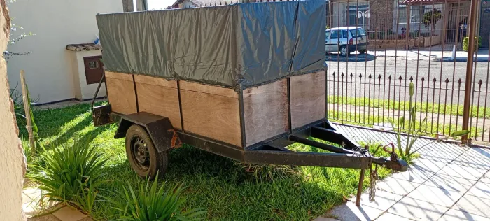 Reboque carretinha reforcado