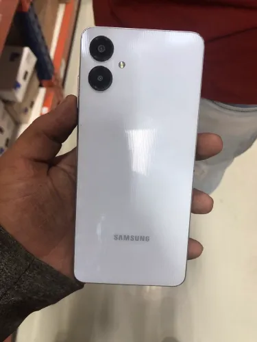 Samsung A06