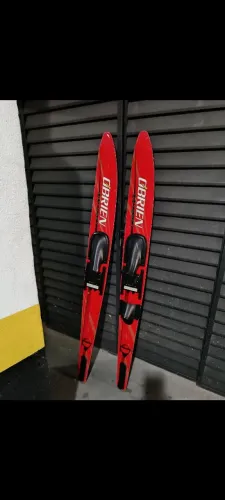 Vendo Esqui muito novo... Barato! Não dá pra enviar pela OLX