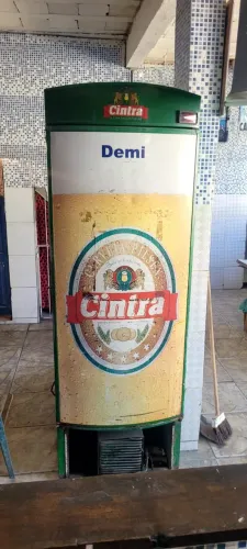 Frezze espositor de cerveja da Cintra ( COM MOTOR QUEIMADO)