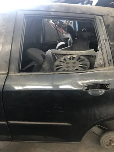 Porta traseira LE honda fit