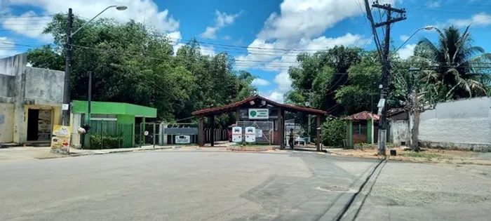 Vendo Uma Casa No Cond.Jardim Petropolis Vizinho da Havan