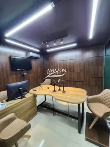 Compensa - Ponto Comercial 440 m2 no Conjunto Aruanã- Vendo