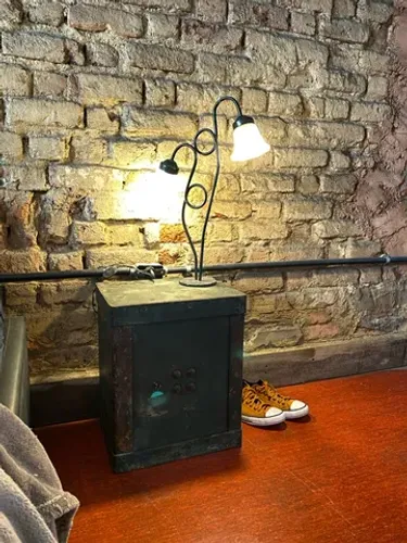 Cofre antigo em metal industrial decoração criado mudo mesa dormitório 