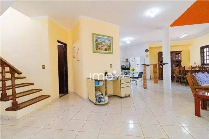 Belíssima Casa de Campo no Champs Prive em Campo Limpo Pta 399 m² A.C. 1025m² A.T. 3 Quart