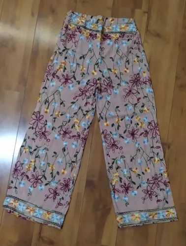 Pantalona bordada mixed, alfaiataria, feita com exclusividade