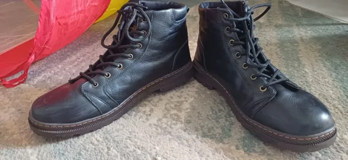 Bota em Couro Masculina Vacanza - Preto