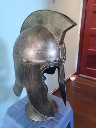 Capacete do Aquiles de Tróia de metal 