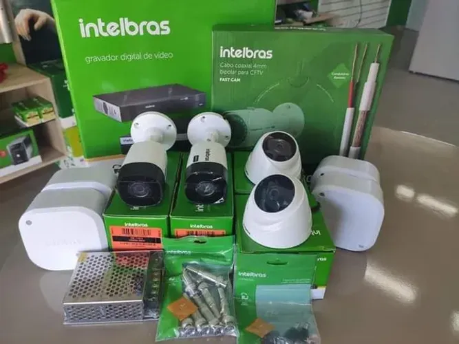 Camera com gravador cabeado Intelbras para residência/ empresas