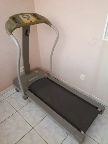 Esteira Athletic Advanced 1.0