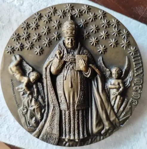 Medalha em alto relevo, memoria póstuma do Papa Joâo XXIII