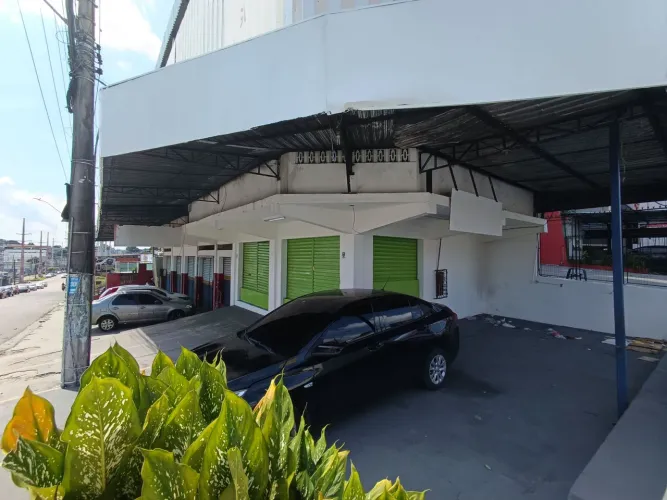 // Alugo Prédio Comercial na Tefé - parte superior 