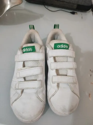 Tênis Adidas Infantil - Conforto e Estilo!