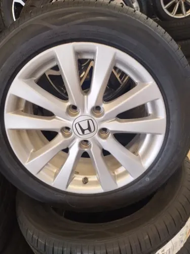 Rodas Honda 16" + Pneus Novos 