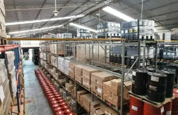 Excelente Galpão 1.200 e Terreno 2.500m² no Parque das Laranjeiras