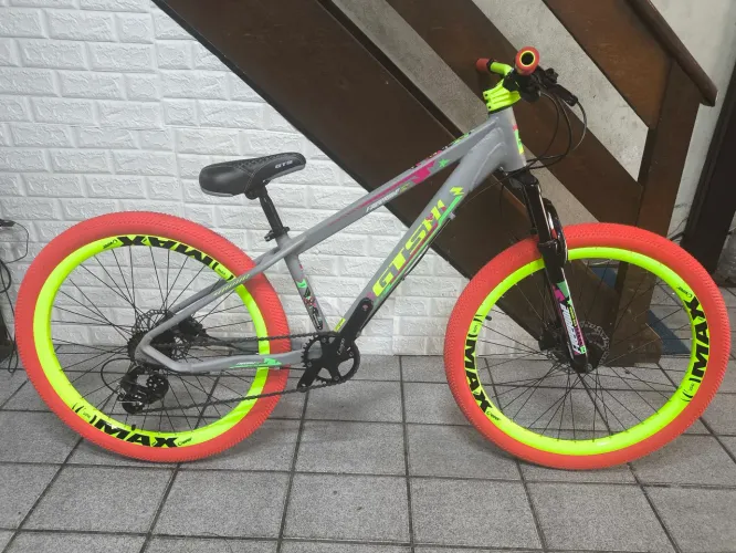 Bicicleta GTSM1
