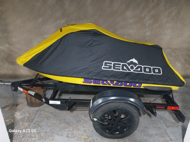Vendo ou troco jet seadoo 800