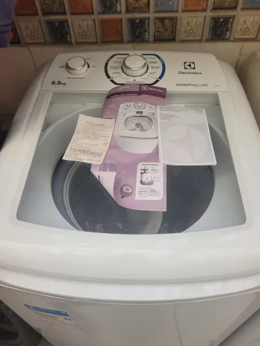 Maquina lavar NOVA 220v electrolux 8.5kg nota fiscal foi pago 1729.00