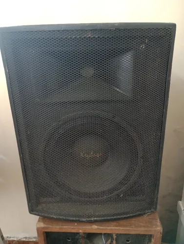 Caixa acustica p/ pedestal woofer 15" ( par )