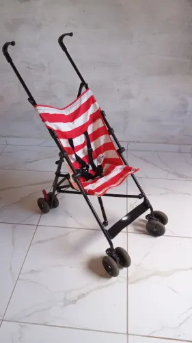 Carrinho de Bebê Dobrável