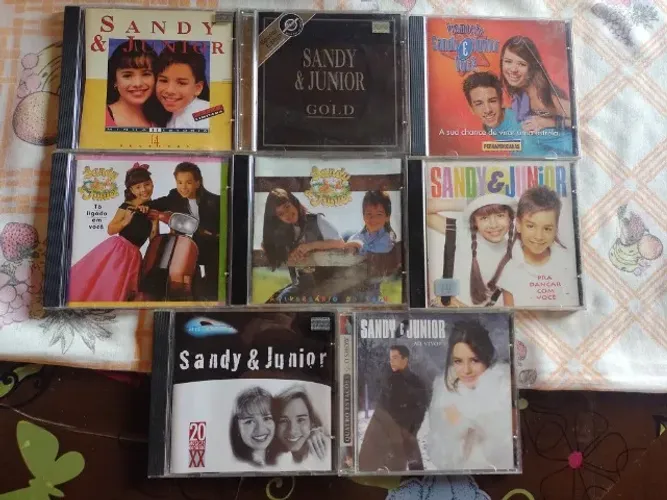 Sandy & Junior Lote com 8 Cds (Aniversário do Tatu,Tô ligado em você, e outros)