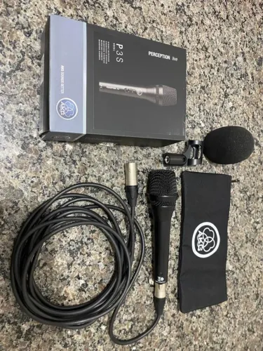 Microfone Vocal C/Fio P3S - AKG (incluso cabo de 5 metros e espuma)