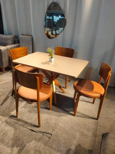 Conjunto de Mesa de Jantar com 4 Cadeiras