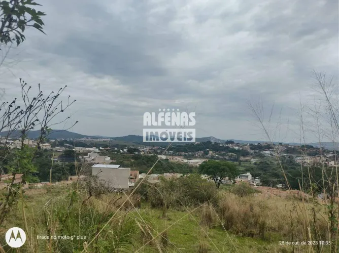 Lote à venda no Bairro TROPICAL