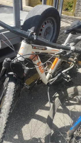 Bicicleta Caloi Explorer 10