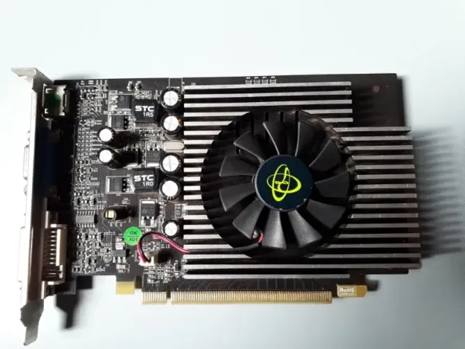 Placa de Video Nvidia GT 220 de 1GB