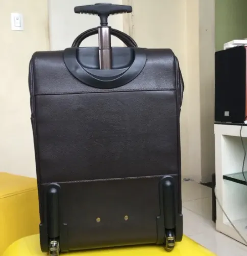 Mala de Mão  Datelli em Couro Legítimo (nova)