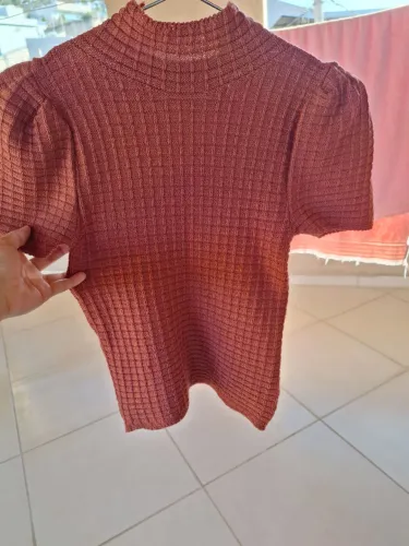 Blusa Tricot Manga Curta Gola Alta Terracota