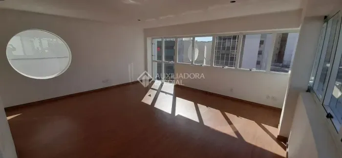 Sala à Venda no Menino Deus - Porto Alegre