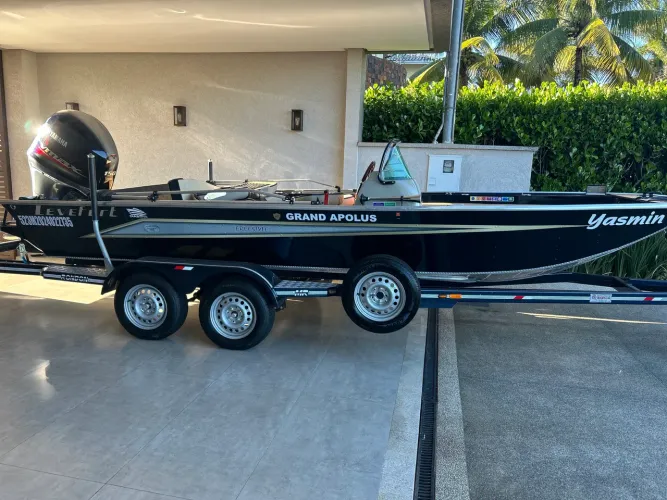 LANCHA  LEVEFORT GRAN APOLLUS