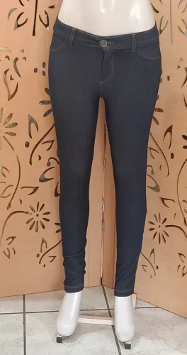 Calça Jeans preta Demillus