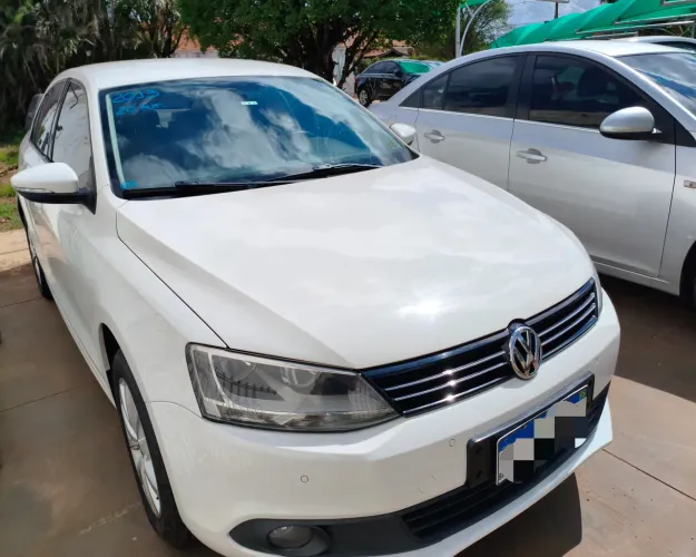 Volkswagen Jetta Comfortline 2.0 T.flex 8V 4P Tipt. 2013