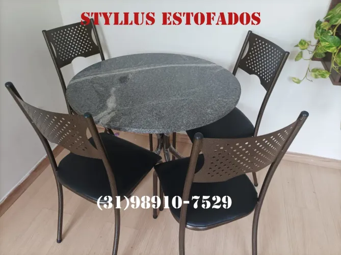 Mesa tubular redonda de 4 cadeiras 