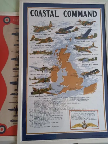 2 quadros Força Aérea. Raf. Segunda Guerra. Retirada em Taubaté. Tecidos da Inglaterrra.