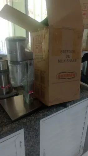 Batedor de milk shake bermar