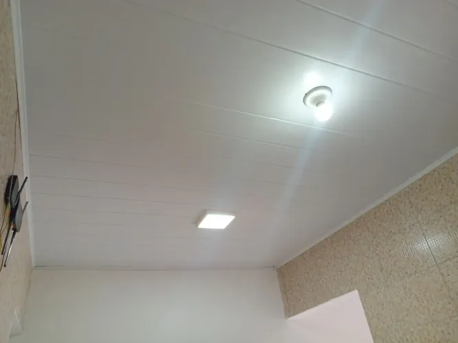 Trabalhamos com instalação e manutenção de forro pvc aceitamos cartão