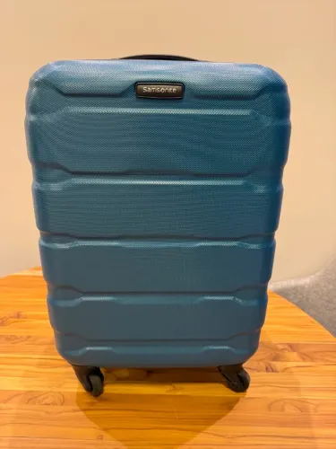 Bagagem de mão Samsonite Omni Pc Hardside Expansível 55cm