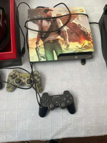 Ps3 1 com 3 controles originais